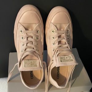Rare Blush Pink Converse all star sneakers